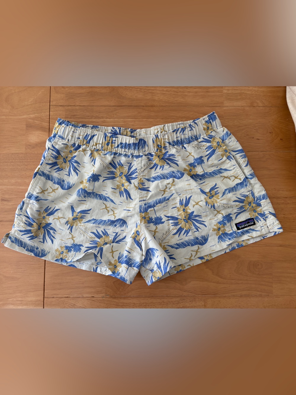 Patagonia Women’s Barely Baggie Shorts 2.5”